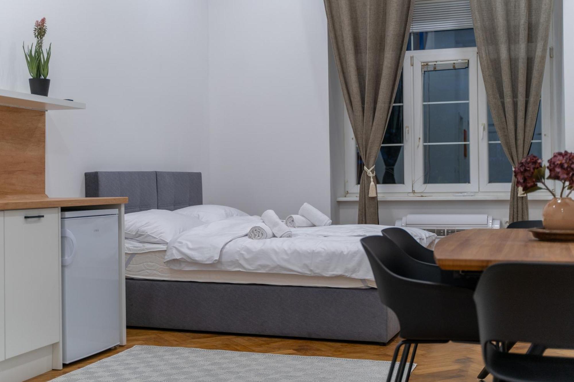 Sofija Apartment *