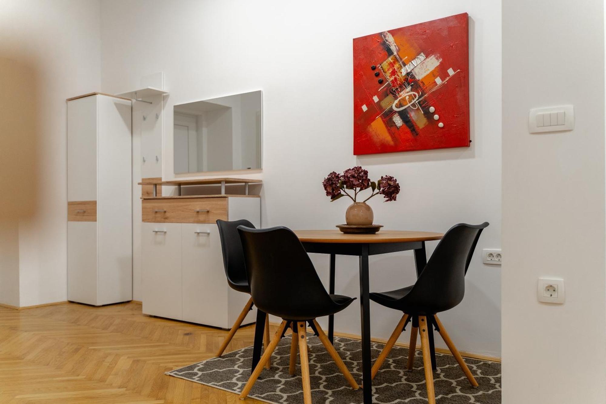 Sofija Apartment *