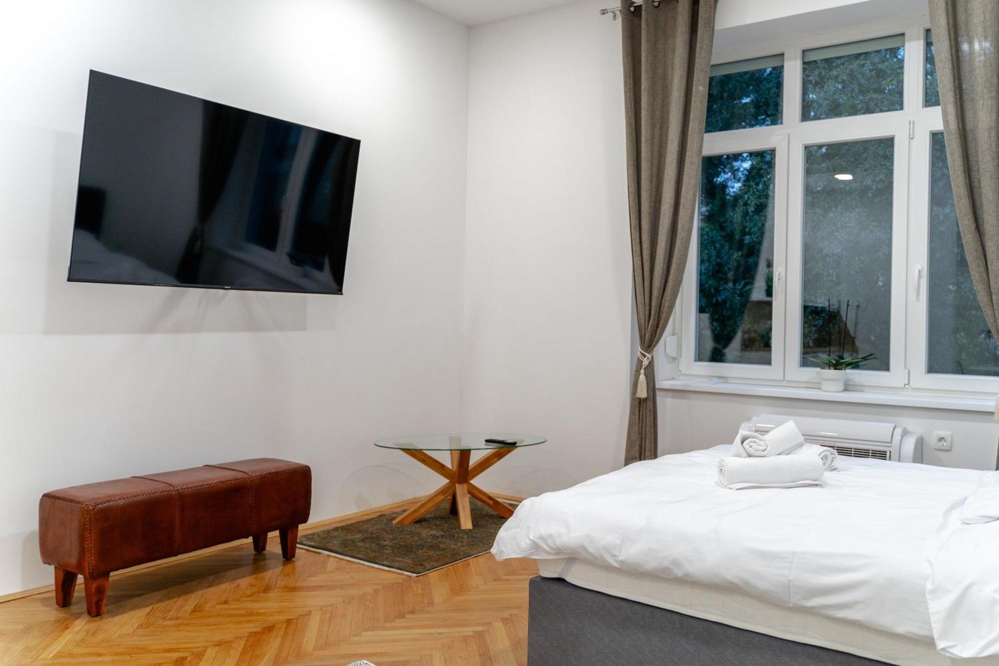 Sofija * Ljubljana